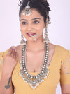 Women White & Green Gold-Plated Kundan Studded Jewellery Set,SAMC