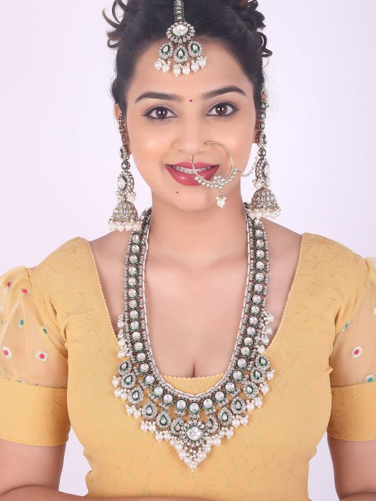 Women White & Green Gold-Plated Kundan Studded Jewellery Set,SAMC