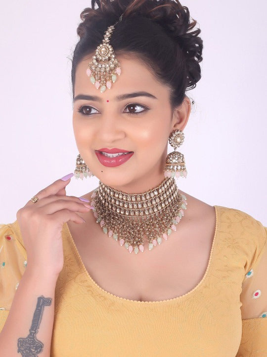 Women Gold-Plated Ethnic Kundan Studded Jewellery Set,SAMC